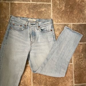 Levi’s wedgie straight jeans